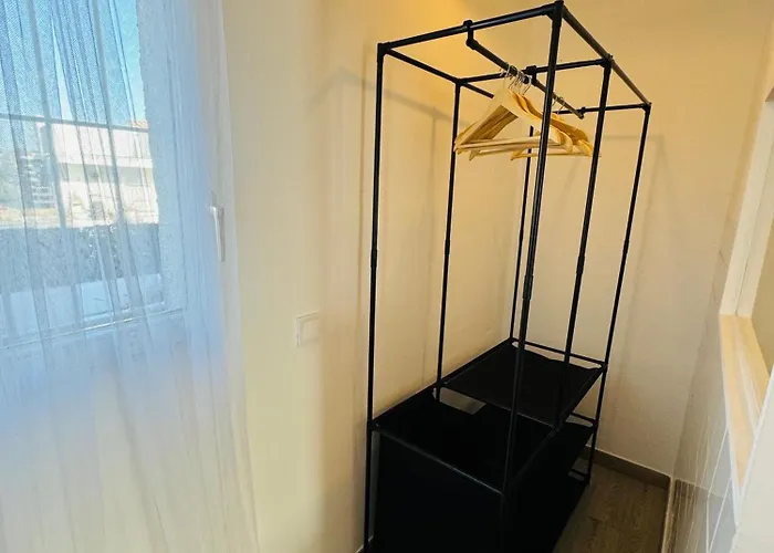 Exclusiva Casa Con Vistas Despejadas Al Mar Y Piscina Privada *