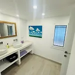 Exclusiva Casa Con Vistas Despejadas Al Mar Y Piscina Privada بيت للعطل