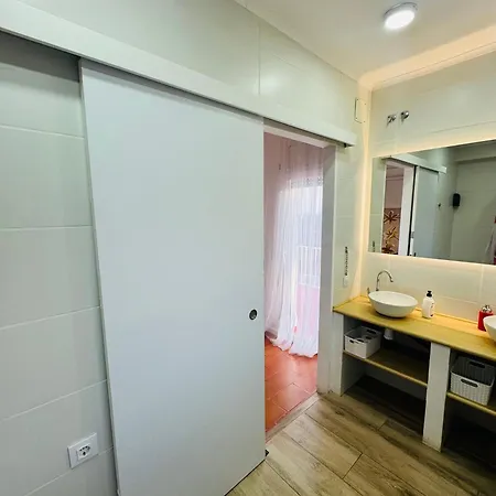 Exclusiva Casa Con Vistas Despejadas Al Mar Y Piscina Privada *