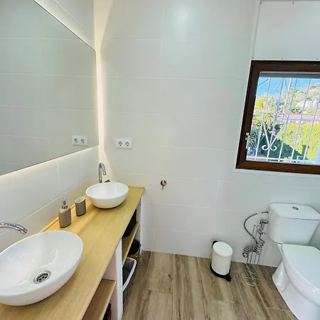 Exclusiva Casa Con Vistas Despejadas Al Mar Y Piscina Privada * リョレート・デ・マル